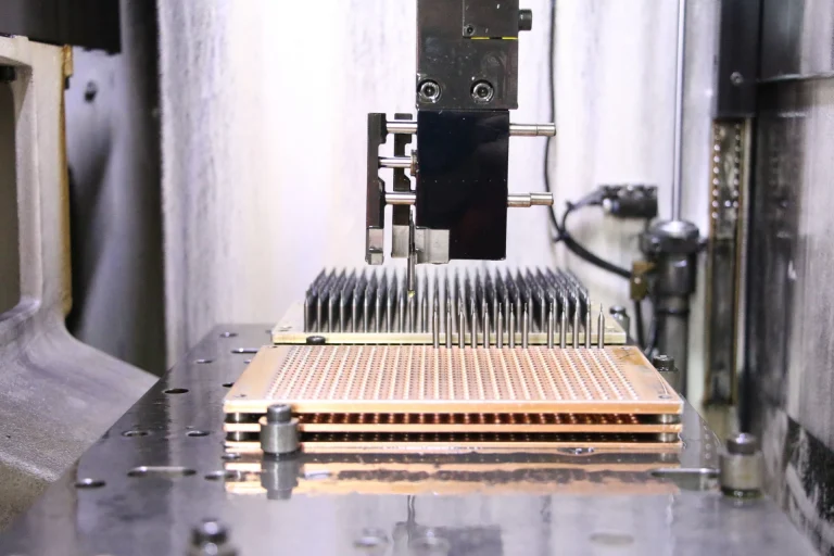阳极氧化与喷漆: 哪种表面光洁度更适合 CNC 加工原型?